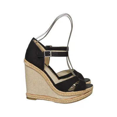 Chaussure compensées (Noir, Beige) de Jennifer