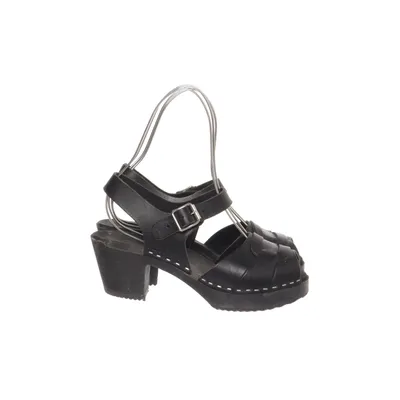Clogs (Black) from Swedish Hasbeens