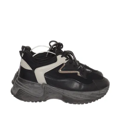 Sneakers (Black) from Ke Sports