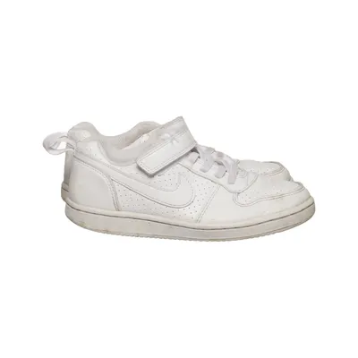 Baskets (Court Borough Low 2) de Nike