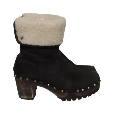Heeled boots (Black, White) from SOFTCLOX