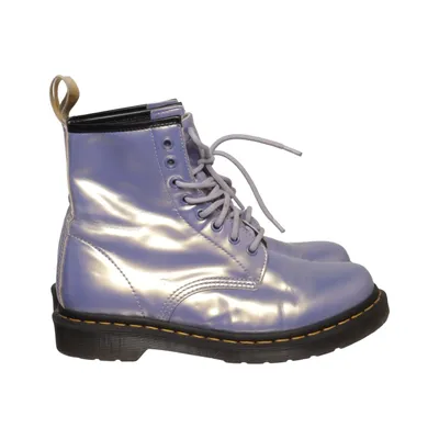 Laced boots (25560) from Dr. Martens