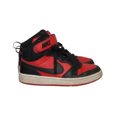 Sneakers (Court Borough Mid 2) from Nike