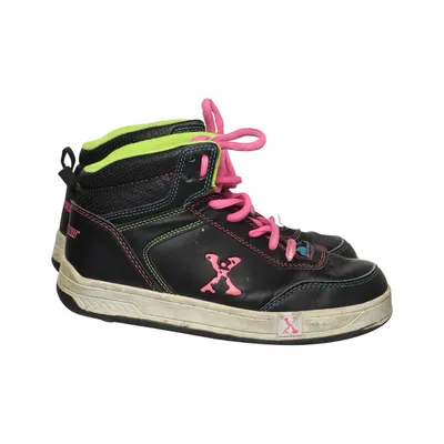 Roller shoes (Black, Pink, Multicolored) from Sidewalk Sports