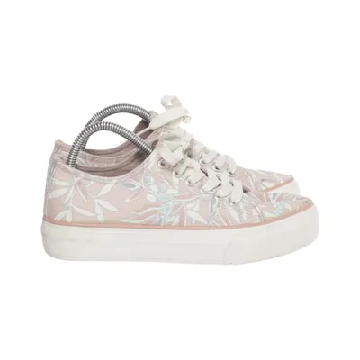 Canvas shoes (Pink, White, Blue) from DooDogs