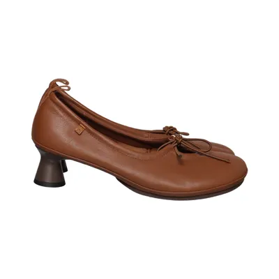Escarpins (Marron) de El Naturalista Cuir