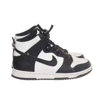 Basketskor (DD1399-105) från Nike