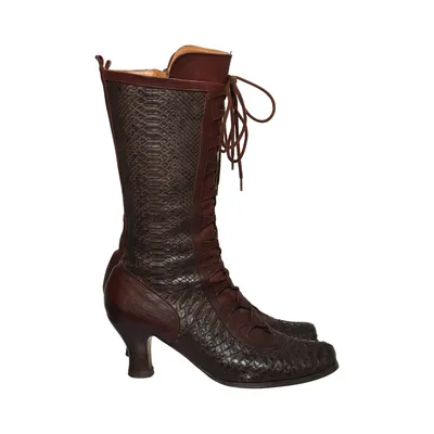 Boots (Brown) from Lottusse