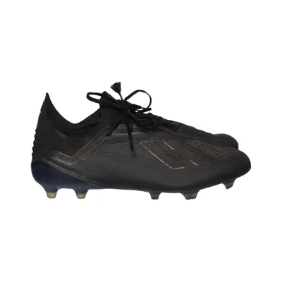 Football shoes (Black) from Adidas