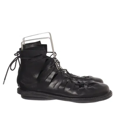 Walking shoes (Black, Brown) from Trippen