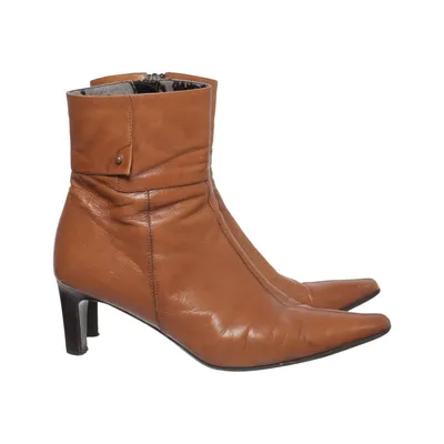 Heeled boots (Brown) from Elastomere Polyurethane