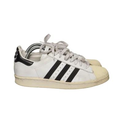 Sneakers (Superstar) från Adidas Skinn