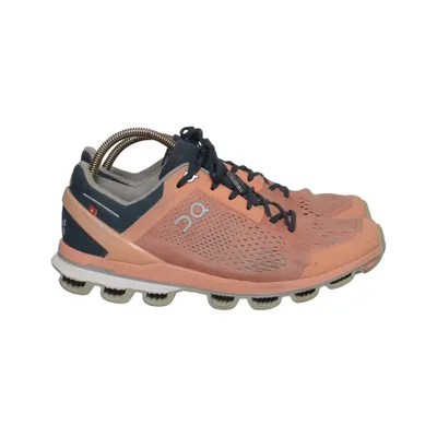Laufschuhe (Cloudflyer) von Swiss Engineering