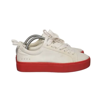 Sneakers (White, Red) from Svea