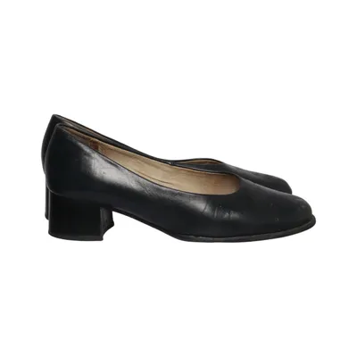 Pumps (Black) from Bleil Leather