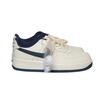 Sneakers (Air Force 1) från Nike