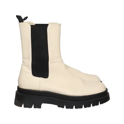 Chelsea boots (Beige, Black) from Rubi