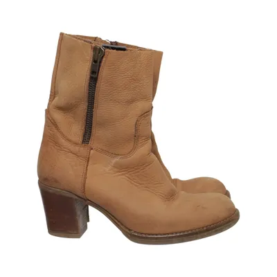Bottes à talons (Marron) de Sacha