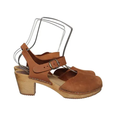 Clogs (Brown) from Moheda Leather