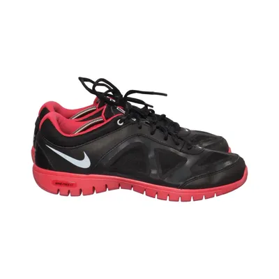 Trainers (Black, Red) from Nike Training