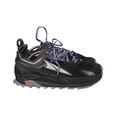 Hiking shoes (Lone Peak) from Altra
