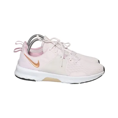 Baskets (Rose, Blanc, Noir) de Nike