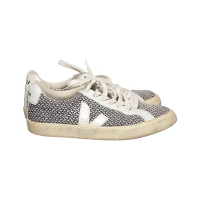 Baskets (Gris, Blanc) de Veja