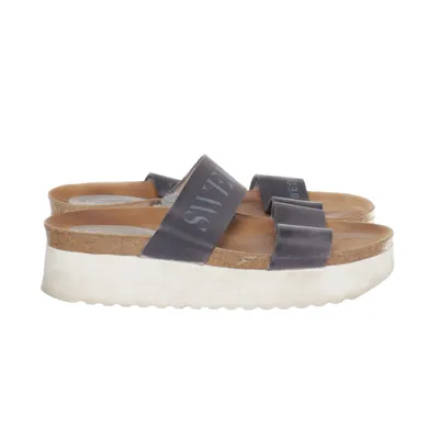 Slip-ins (Blå, Vit, Brun) från Sweeks of Sweden