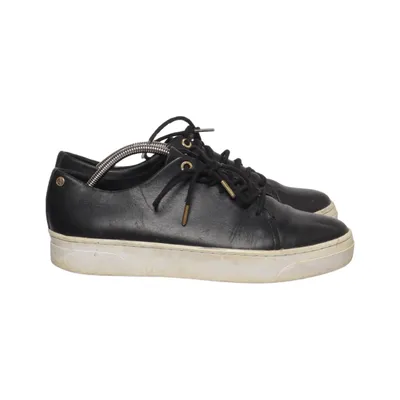 Sneakers (Zwart) van Agnes Cecilia