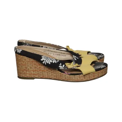 Wedges (Black, Yellow, White) from Belle