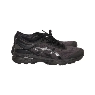 Running shoes (T799N) from Asics
