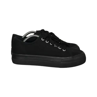 Canvas shoes (Black) from DooDogs