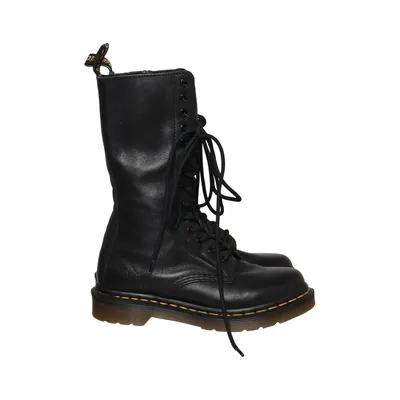 Stiefel (1490) von Dr. Martens