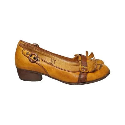 Loafers (Yellow, Brown) from Easy Street Leather