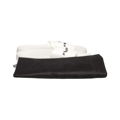 Slip-ins (White) from Frank Dandy