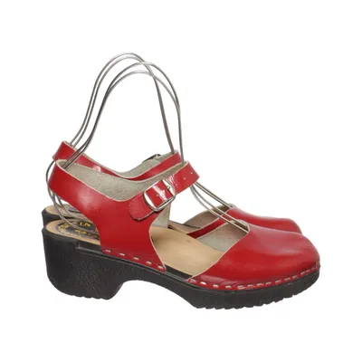 Clogs (Red) from Torpatoffeln