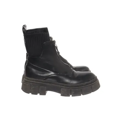 Ankle boots (Black) from Marquiiz