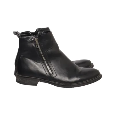 Boots (Svart) från Alley