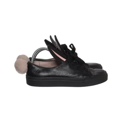 Sneakers (Bunny) van Minna Parikka