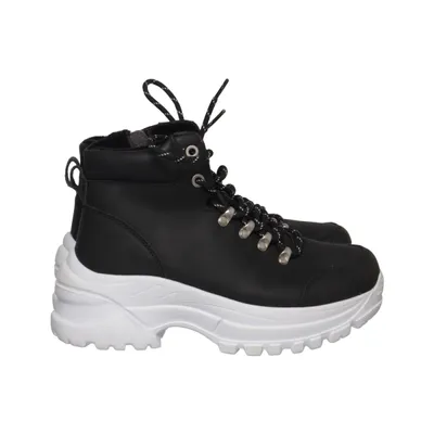 Laced boots (Black, White) from Zoey