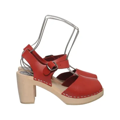 Clogs (Red) from Svensk Fotriktig Trätoffel Leather