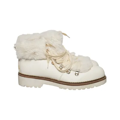 Laced boots (White) from Creeks Leather