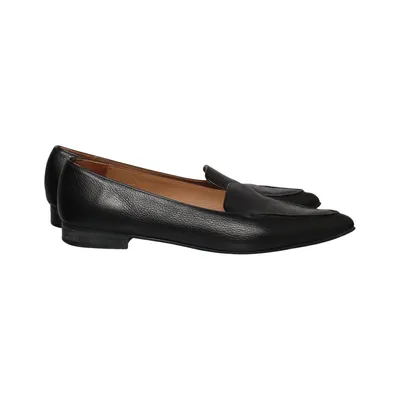 Loafers (Black) from Flattered