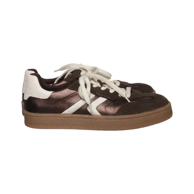 Sneakers (Brown, White) from Tamaris Leather