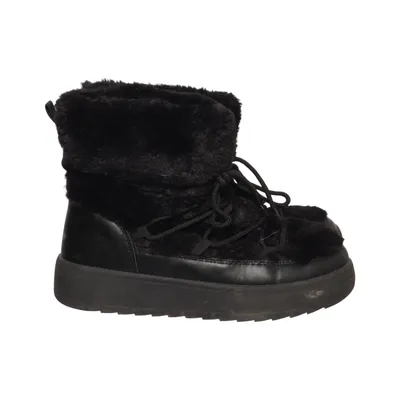Boots (Svart) från Linear of Sweden