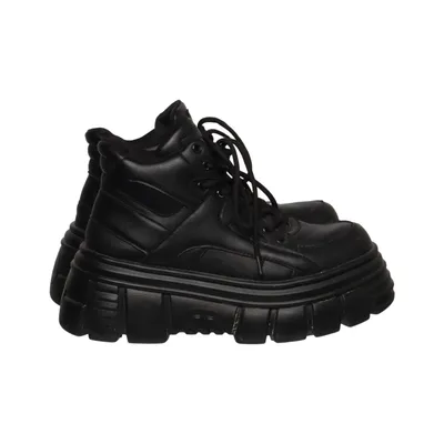 Kängor (Svart) från Vices