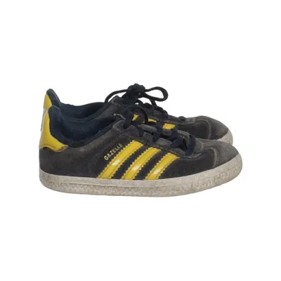 Sneakers (Gazelle) from Adidas