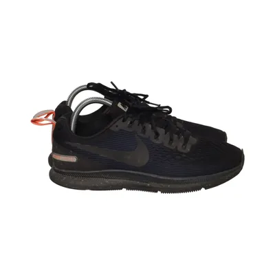 Running shoes (Shield Pegasus 34) from Nike