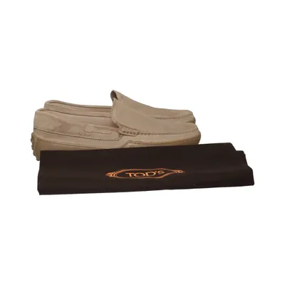 Loafers (Gommino suede driving shoes) från Tod's Mocka
