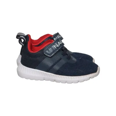 Gymnastic shoes (Towhee) from Nautica